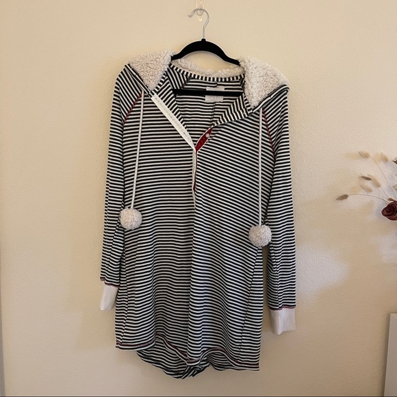 Abercrombie & Fitch Other - Abercrombie Pajama Romper